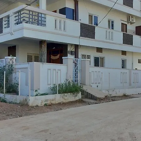 Mudita Layout